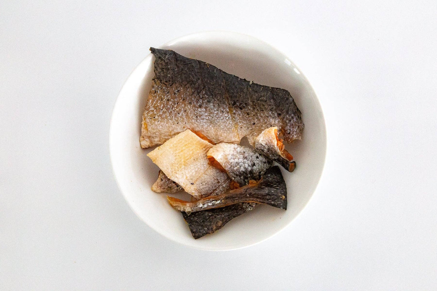 Dehydrated Salmon Skin Twists